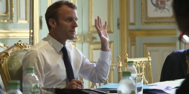 Macron, aides sociales
