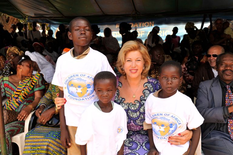 Dominique Ouattara : parcours, biographie et rôle de la Première dame de Côte d’Ivoire