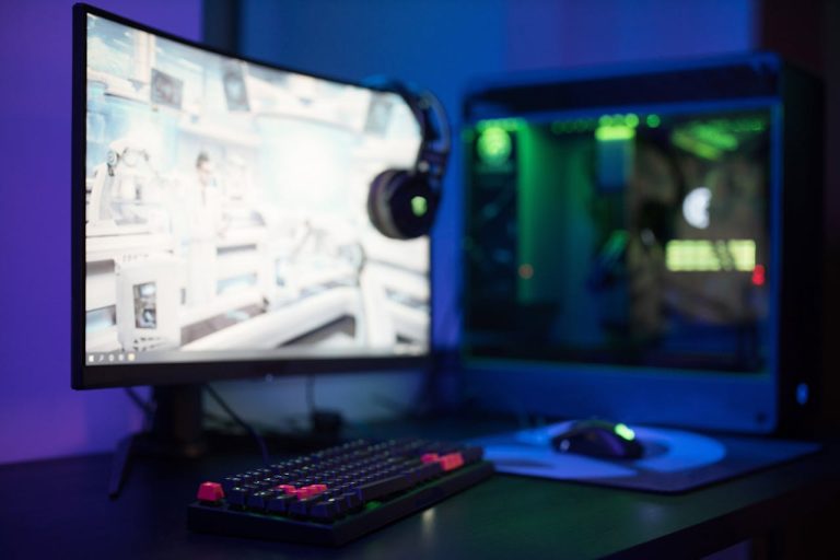 Quel écran PC choisir ? Tout ce qu'il faut savoir avant d'acheter